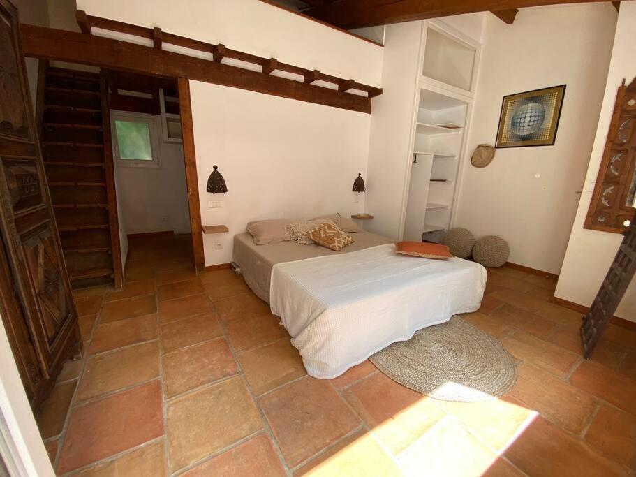 Petit Mas Calme Typique Du Sud ! Villa Valergues Dış mekan fotoğraf
